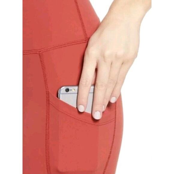 Free People Movement Legging Size L High Rise Deep Side Pockets Ankle Cutouts - Picture 7 of 16